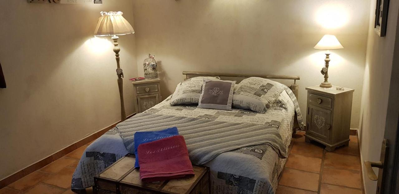 Bed and Breakfast Fenetre Sur Les Alpilles Saint-Martin-de-Crau Exteriér fotografie