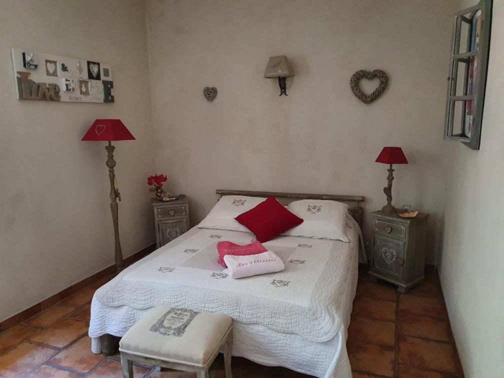 Bed and Breakfast Fenetre Sur Les Alpilles Saint-Martin-de-Crau Exteriér fotografie