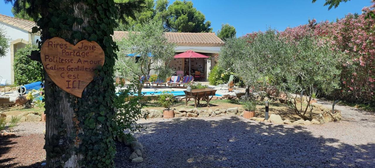 Bed and Breakfast Fenetre Sur Les Alpilles Saint-Martin-de-Crau Exteriér fotografie